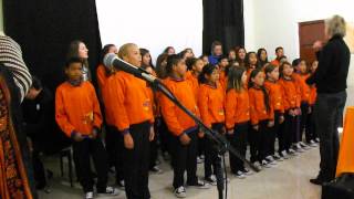 Artes da São Roque - Coro Gato na Tuba -  O Trenzinho do Caipira