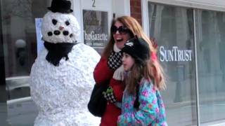 Public Trollin: Snowman Scare!