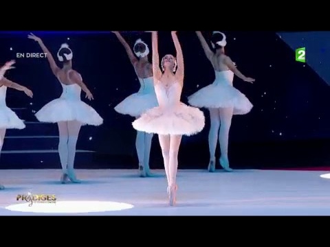 Hannaë danse sur « Le lac des cygnes » de Tchaikovsky - Prodiges