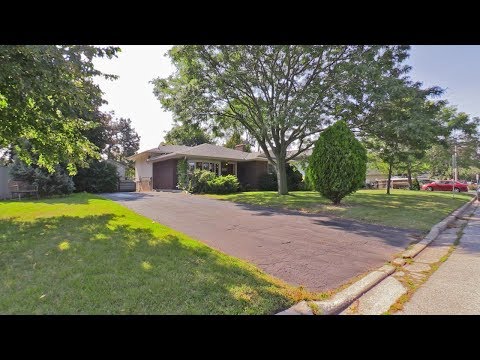 5095 Cherryhill Crescent Burlington | (c) 1988 -  2017 Axiom Productions