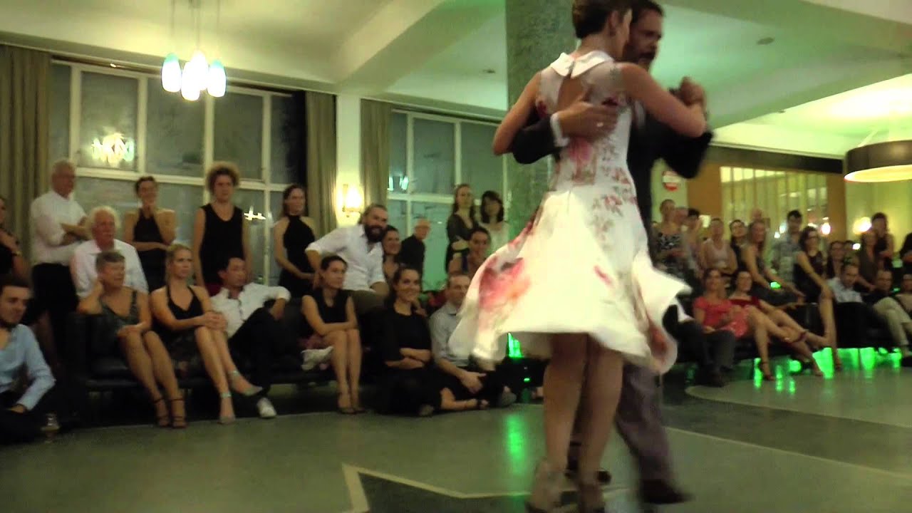 Fabian Peralta & Josephina Bermudez (3) "Milonga Brava" F.Canaro