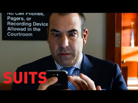 El engaño de Mike le cuesta el caso a Louis y el respeto de Harvey | Suits: La Ley de los Audaces