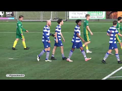 Oliveo  3– Voorschoten ’97 2 voetbal wedstrijd in Pijnacker