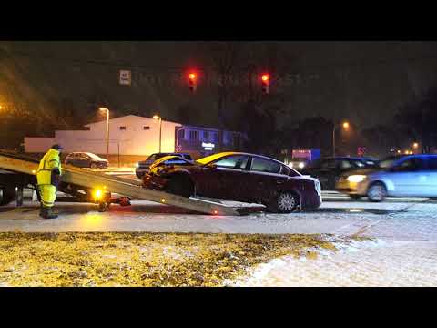 02-05-2020 Detroit, MI - Numerous Accidents Cause Traffic Nightmare From Heavy Snow