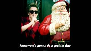 Mcfly - Friday Night - Lyrics ( on screen ) HD