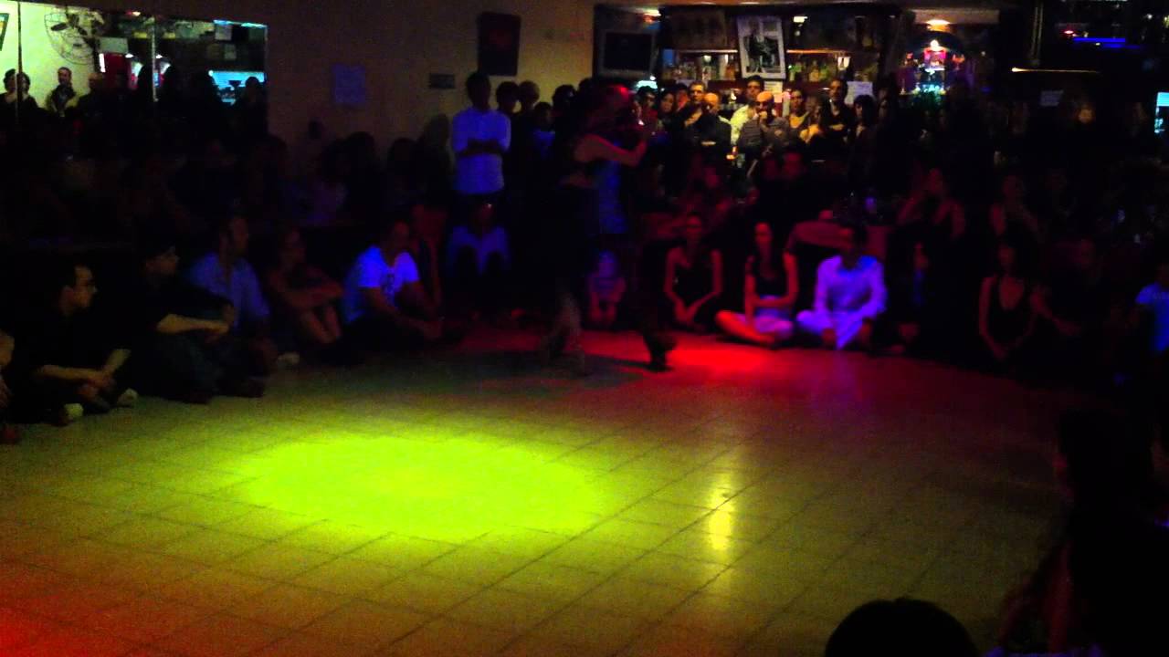 Mariana Dragone y Javier Antar en MILONGA10