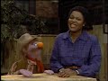 Sesame Street Share It With Forgetful And Olivia