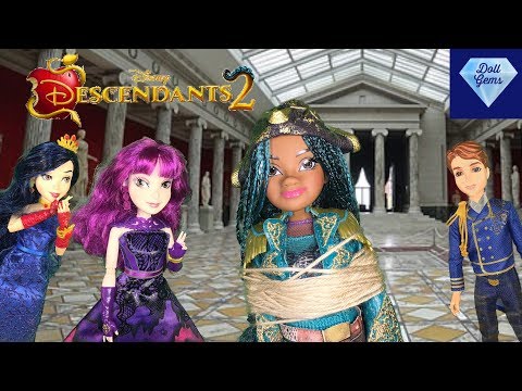 Uma Gets Captured!! Ben Is Missing! Mal saves Uma!? / Carlos Evil Disney Descendants 2 Doll episode