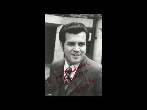 Luigi Alva sings "De este apacible rincón de Madrid" (New York, 1973)