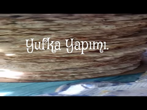 Yufka yapımı.