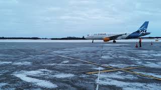 preview picture of video 'Air transat Airbus A320-200 London Ontario'