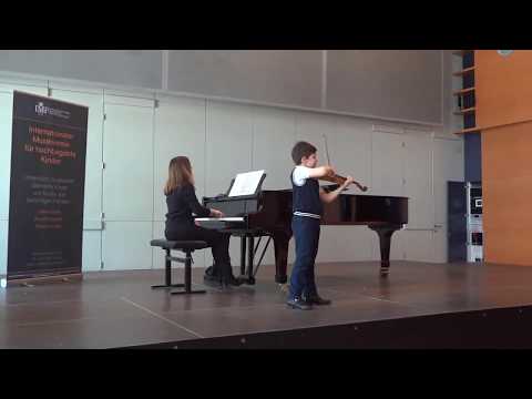 Leonardo Iannuccelli - Schubert Bagatelle op.13 n.9  The bee Die Biene