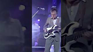 Something so timeless about the riff from A Girl Like You! Performed here on Top Of The Pops in 1995