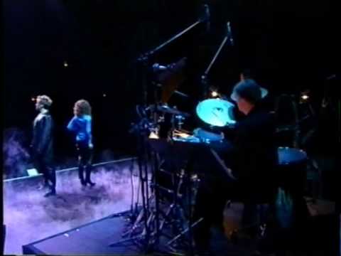 Pia Douwes & Uwe  Kröger - Nobody's side