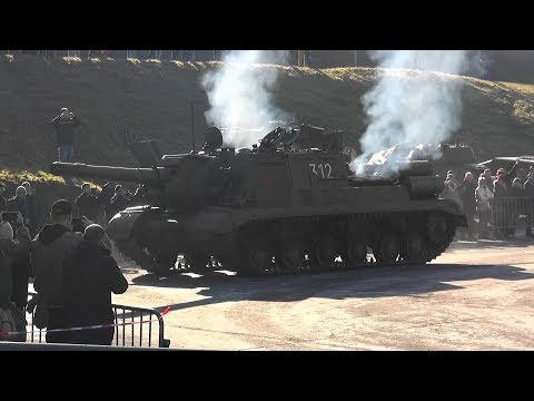 WW2 Russian IS-3 & ISU 152 Tank Sound