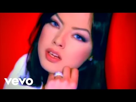 Ebru Gundes - Hata (Official Music Video)