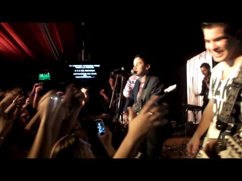 Super Hobby- Me acostumbre - EN VIVO