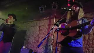 Stu Larsen &amp; Natsuki Kurai - I Will Be Happy and Hopefully You Will Be Too @ VILA Štvanice, Prague