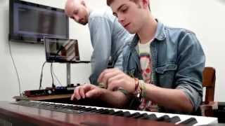 Video thumbnail for Focusrite Scarlett 2i4 Audio Interface by Gear4music Guitars