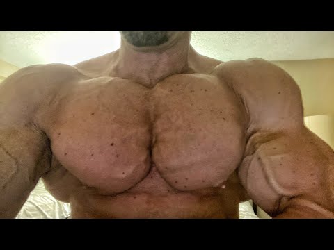 LEANER BY THE DAY - DAY 22 - BACK TRAINING AT PLANET FITNESS - THE PERFECT LUNCH!