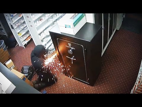 10 مجرمين تم تصويرهم بالكاميرات , لن تصدق ما فعلوه .. !!