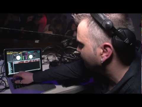 Stef Konstan @ le pied