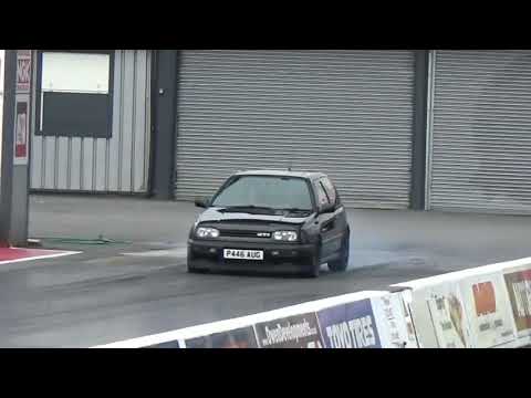 Volvo T5 Golf 611hp 10.76 @ 134mph - GTI Festival 2017 at Santa Pod Raceway