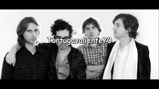 Phoenix - Sometimes In The Fall (Inglés - Español)