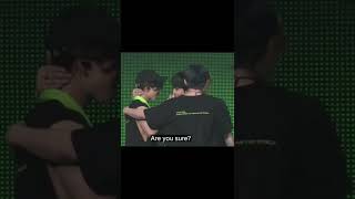 Download lagu When Changbin accidentally hit Jisung mp3 Download lagu When Changbin accidentally hit Jisung mp3