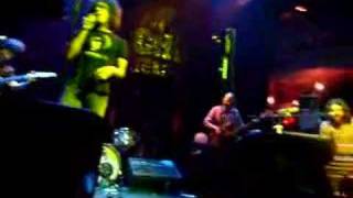 Quique Gonzalez con Bunbury &quot; Pequeño Rock&amp;Roll &quot;