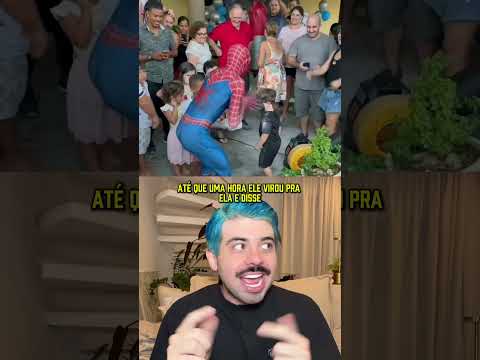 EXISTE UM HOMEM QUE SE VESTIU DE HOMEM ARANHA PRA PEGAR UM PRATINHO DE COMIDA DE UMA FESTA 😅