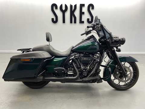 2021 Harley-Davidson FLHRXS Touring Road King Special in Snake Venom