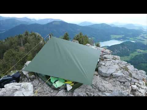 Gipfelbiwak auf belebtem Ausflugsberg