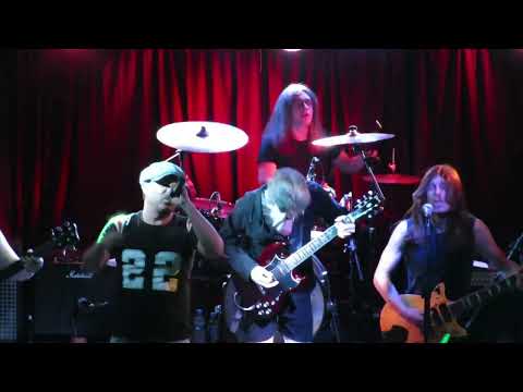 YOUNGS - AC/DC Cover - You Shook Me All Night Long