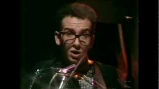 Elvis Costello - Olivers Army 1979 Top of The Pops