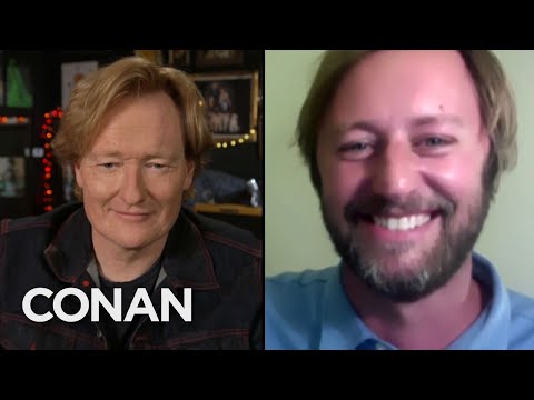 羅裡-斯科維爾的CONAN外觀得到了工具的關注 - CONAN on TBS (Rory Scovel’s CONAN Appearance Got Tool's Attention - CONAN on TBS)