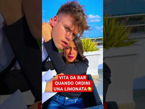 VITA DA BAR 🥂 / Quando Ordini UNA LIMONATA 🍋 - iPantellas & Roberta Nicosia