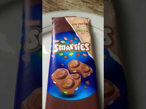 Smarties Milk Chocolate Bar available in ASDA😋😍 #shorts #viralshort #worldwide #tiktok #ytshorts