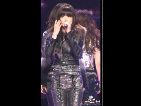 [FANCAM] 101124 Human Awards Celebration Stage - Girl's Day Yura (걸스데이)