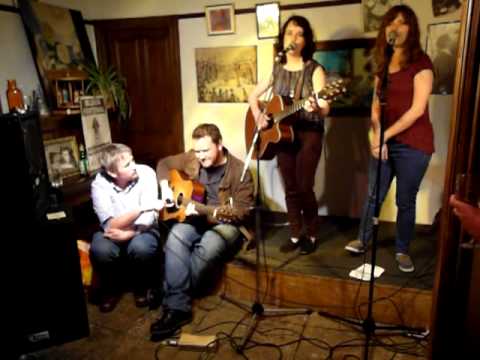 Lisa Marie Glover & Teaspoon @ Jim's Acoustic Cafe, Colne