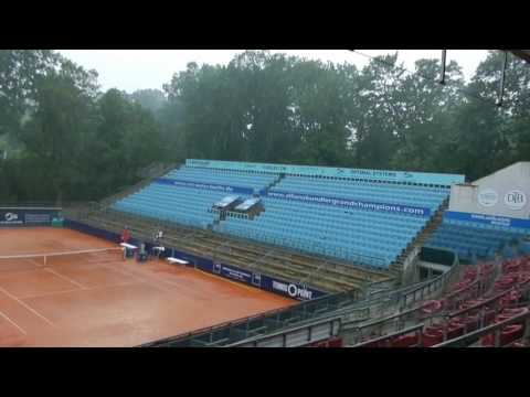 Unwetter in Berlin auf Tennisanlage von LTTC "Rot-Weiß"