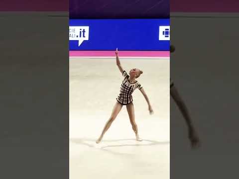 Viktoria Onoprienko hoop #rhythmicgymnastics #like #shorts