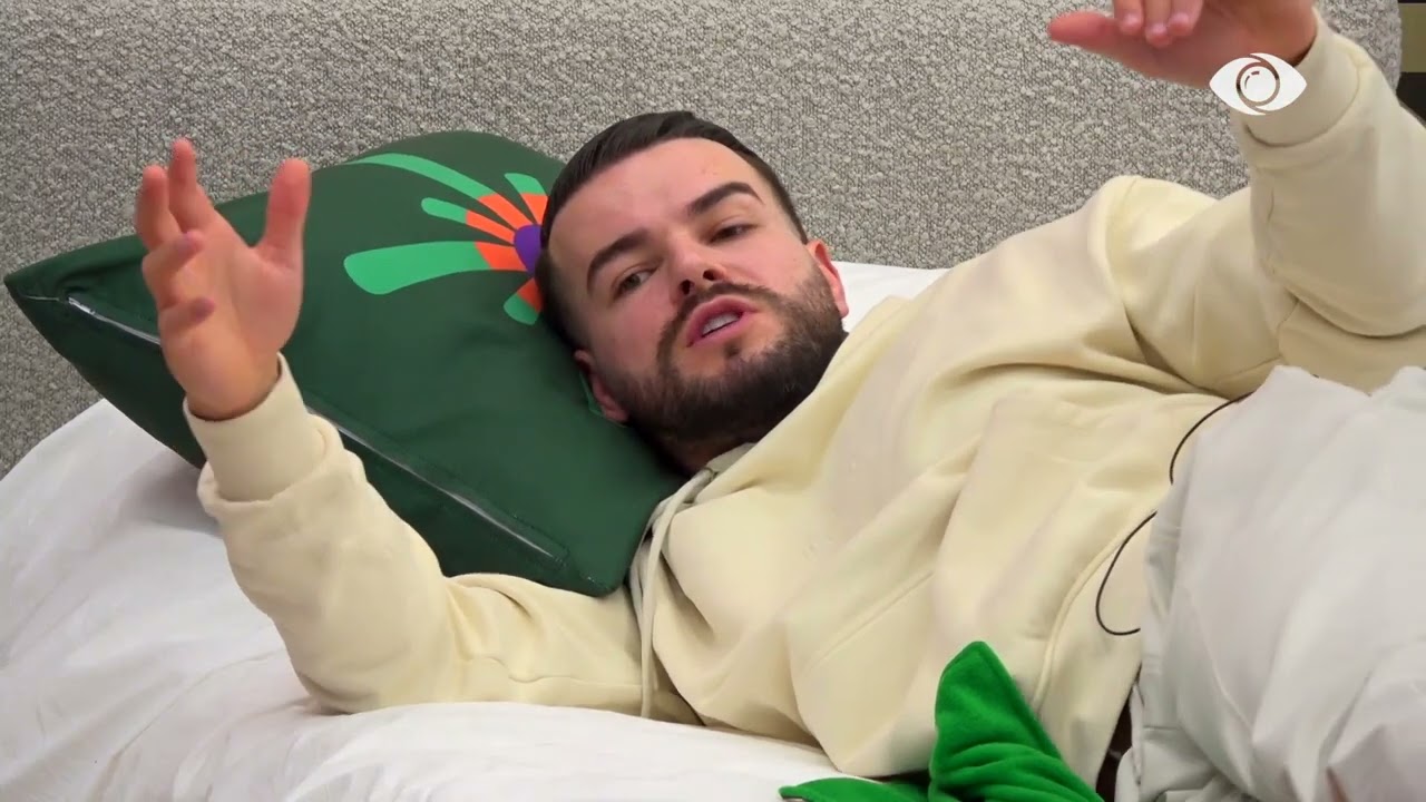 Fatjoni pyet Dean: Si të duket loja ime?