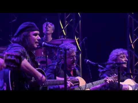 Resistência - Nasce Selvagem (DVD Ao Vivo em Lisboa) (Official Video)