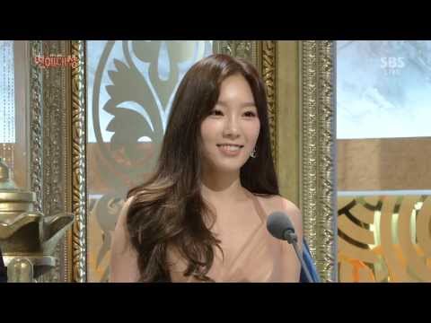 Taeng laugh @SEA Dec 30, 2013 태연 김성수 GIRLS' GENERATION Live HD
