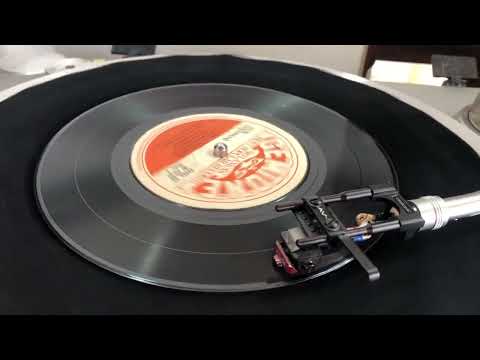 M.S. Fernando & Milton Mallawarachchi: Sakwala Rathwena (Film: Poojithayo)