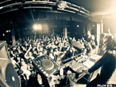 Skrillex vs. House of Pain mix