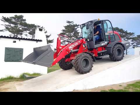 POWERFUL 25RS Cummins Wheel Loader - MCM South Africa