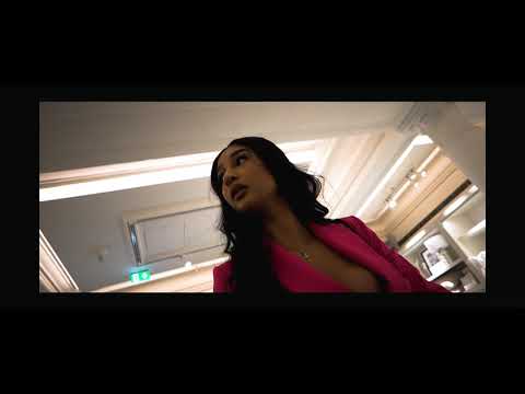 SUAVE SINATRA - Yellow Bags