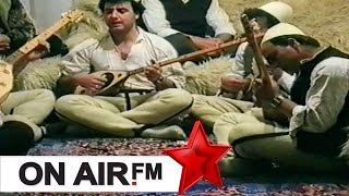 Grupi Folklorik Nga Gjilani - Në Qarrshi Po Thërret Telalli